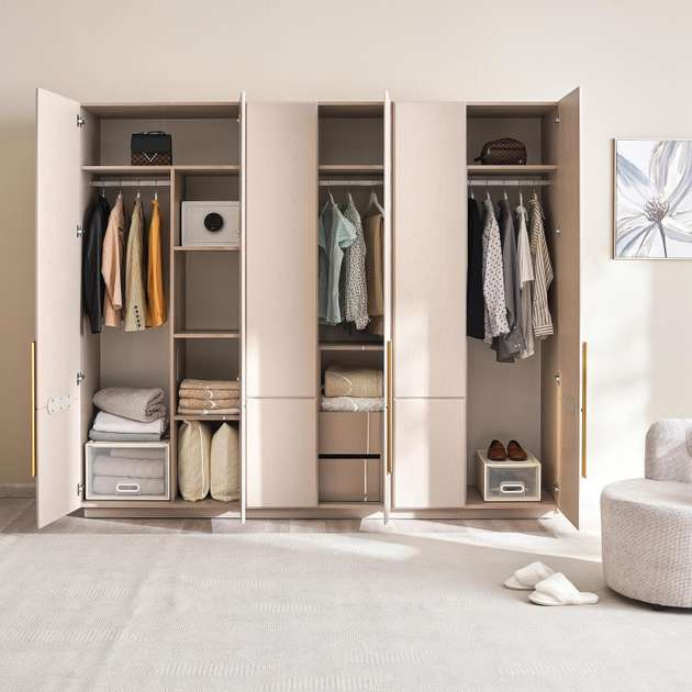 Arban Wardrobe (customizable)