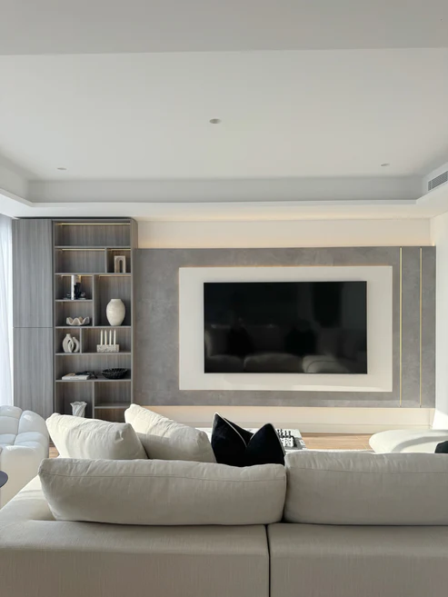 Arban Media Wall (customizable)